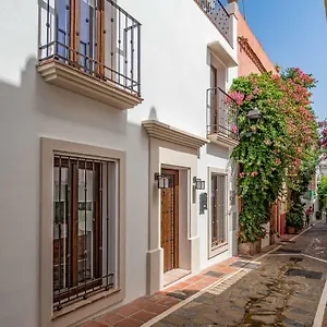 Old Town : Luxury Townhouse Holiday home Marbella